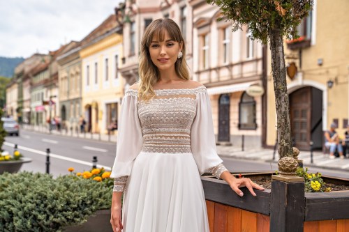 https://elisebride.ro/images/stories/virtuemart/product/15 Mary       (2).jpg